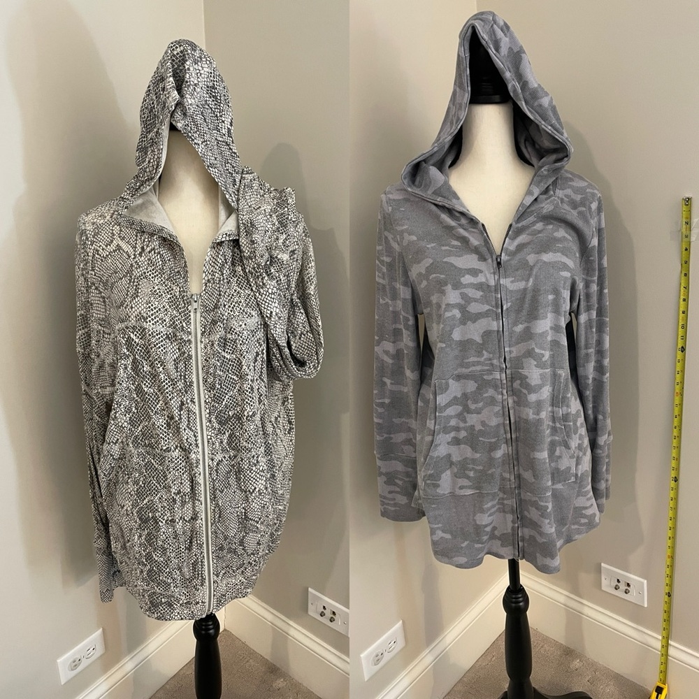Evereve Chaser lightweight hoodies